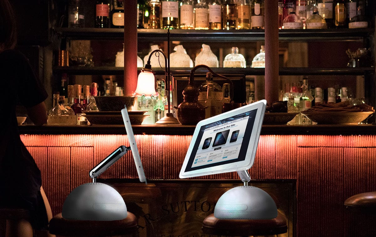 two websites in a bar